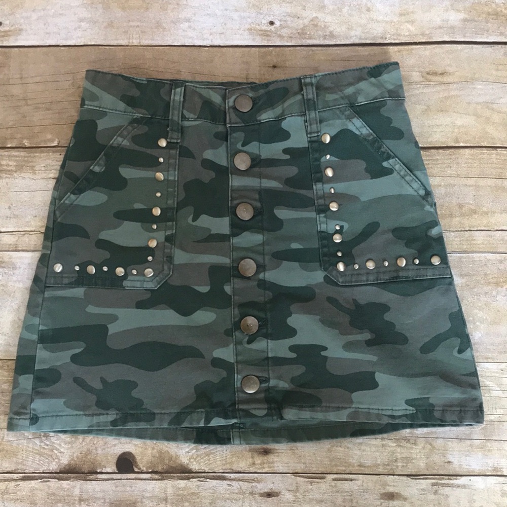 Camouflage skirt